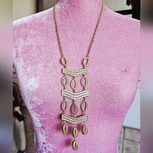 Stella & Dot Articulated Pendant Necklace. Statement Necklace.